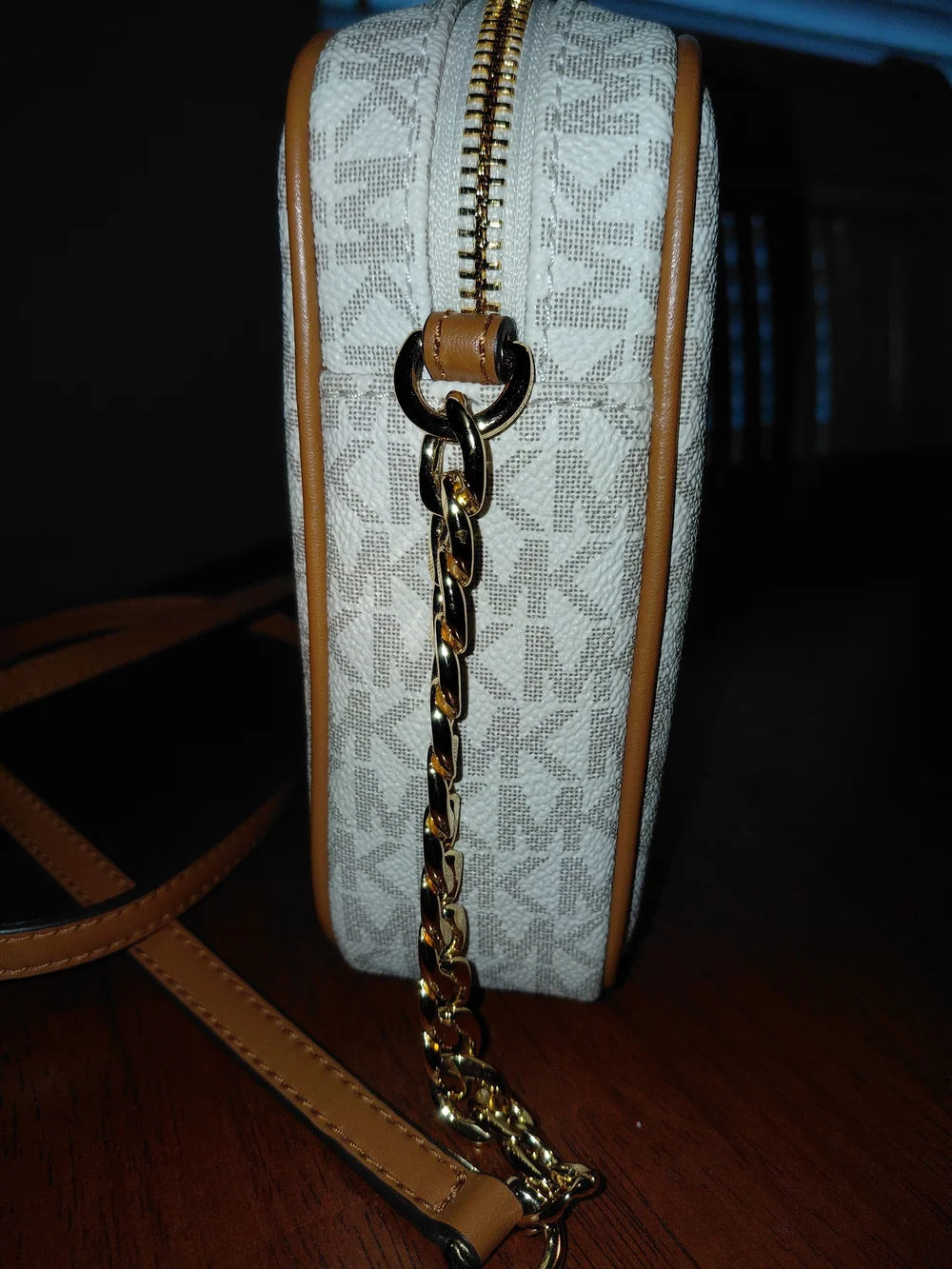 Michael Kors Signature MK Crossbody in Vanilla & Acorn 😍